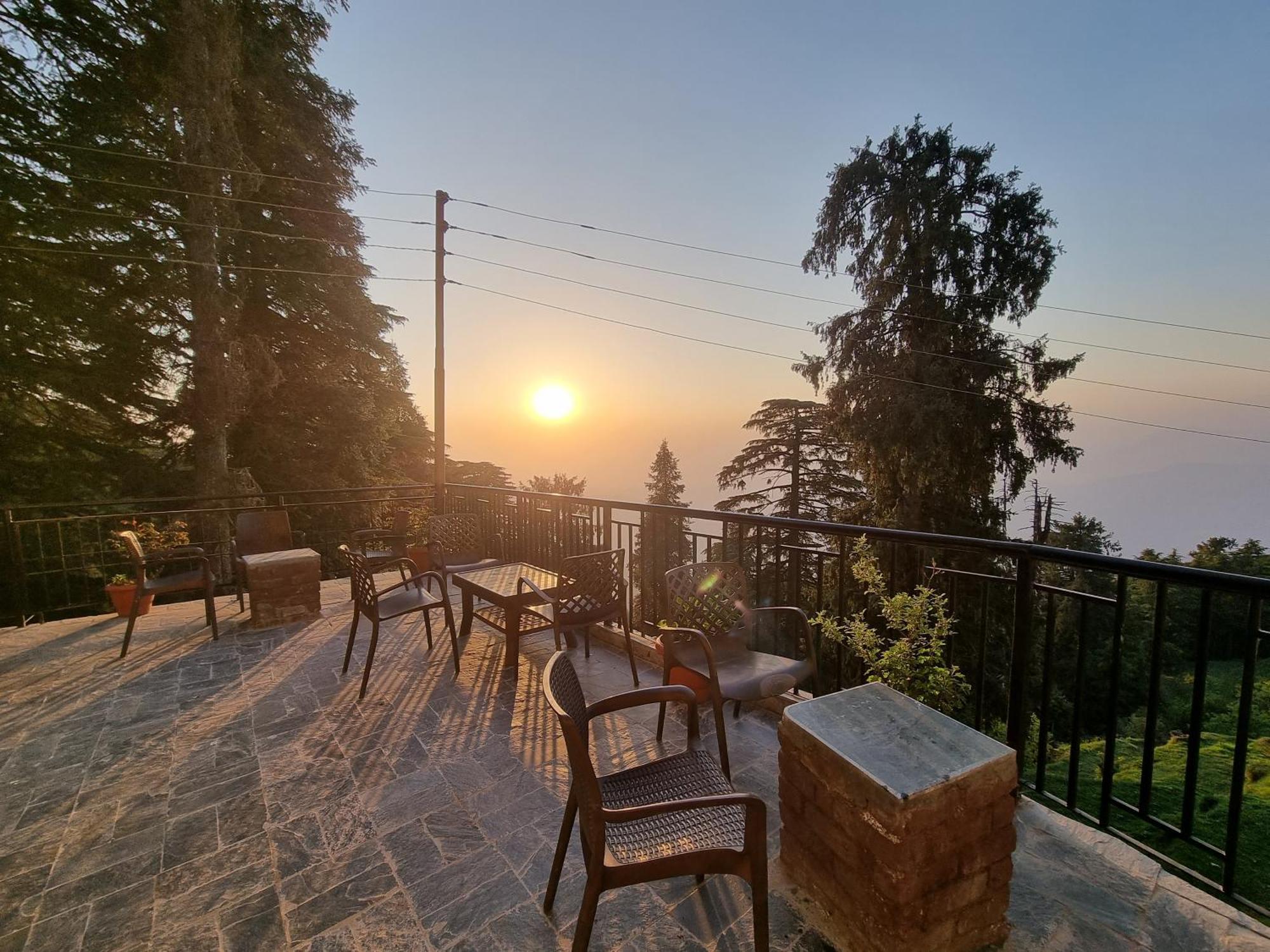 Forest Vibes Kalatop-Rooms And Restaurant Далхаузі Екстер'єр фото