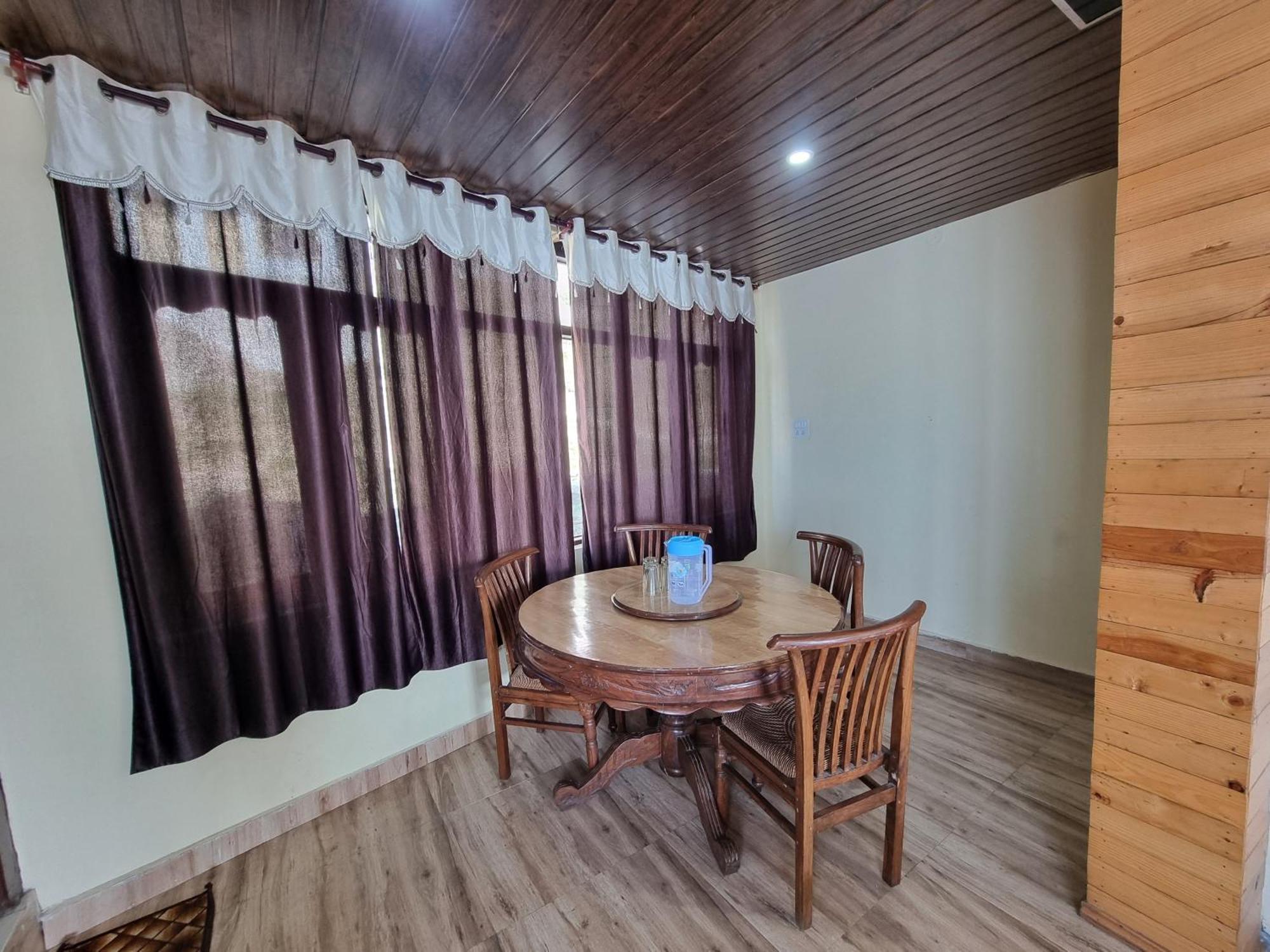 Forest Vibes Kalatop-Rooms And Restaurant Далхаузі Екстер'єр фото