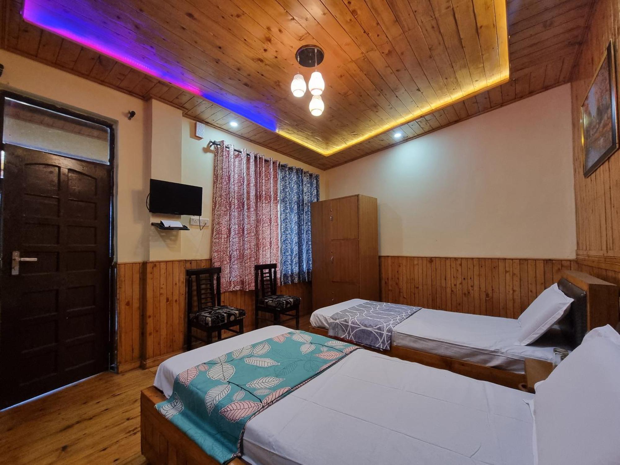 Forest Vibes Kalatop-Rooms And Restaurant Далхаузі Екстер'єр фото