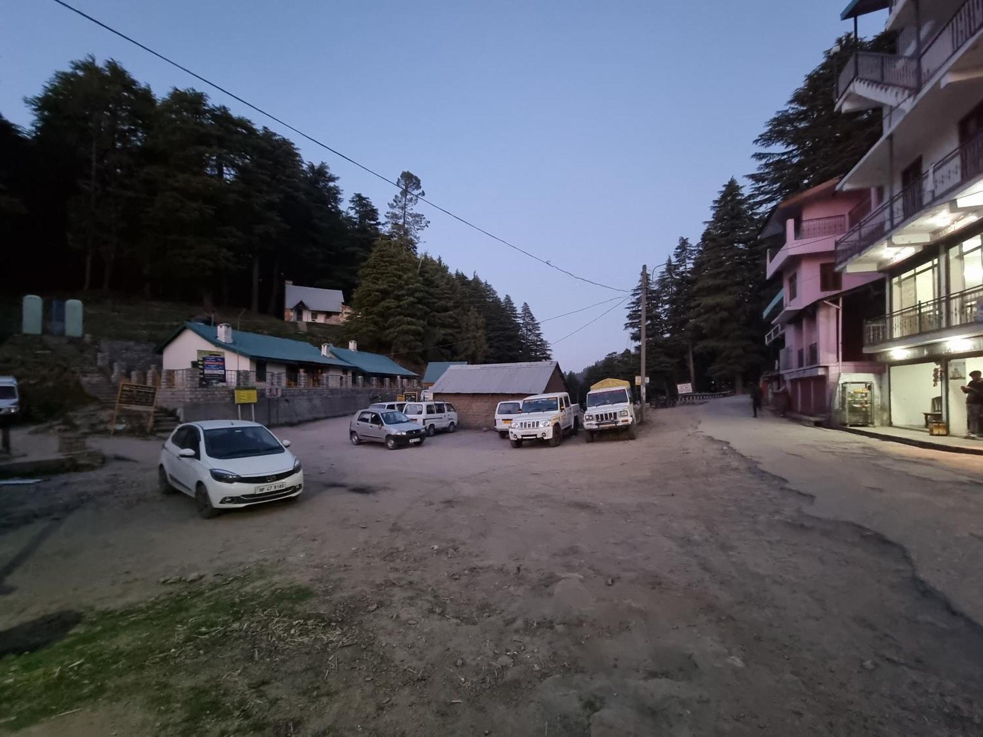 Forest Vibes Kalatop-Rooms And Restaurant Далхаузі Екстер'єр фото