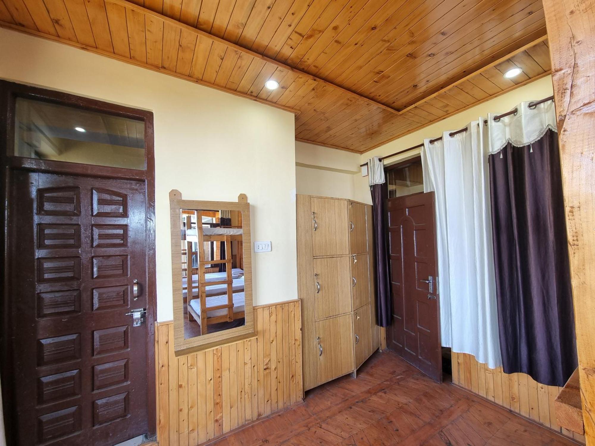 Forest Vibes Kalatop-Rooms And Restaurant Далхаузі Екстер'єр фото